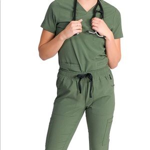 Medgear Jogger Olive Scrubs Set